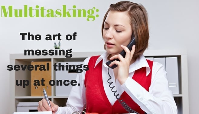 note_taking_during_sales_meetings.jpg